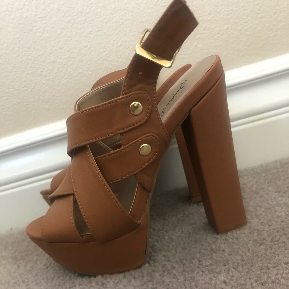 Brown Wedge/Heels
